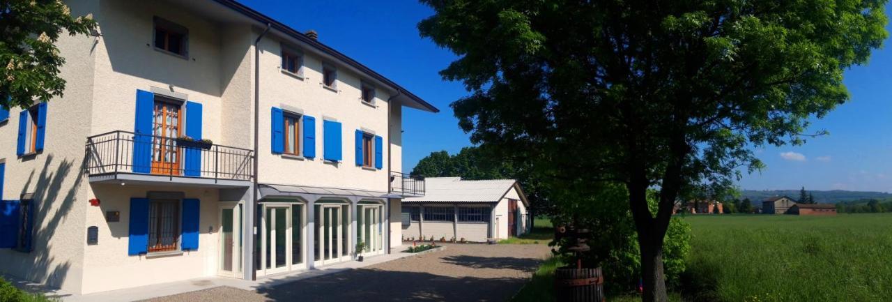B&B Des Artistes Borzano 外观 照片